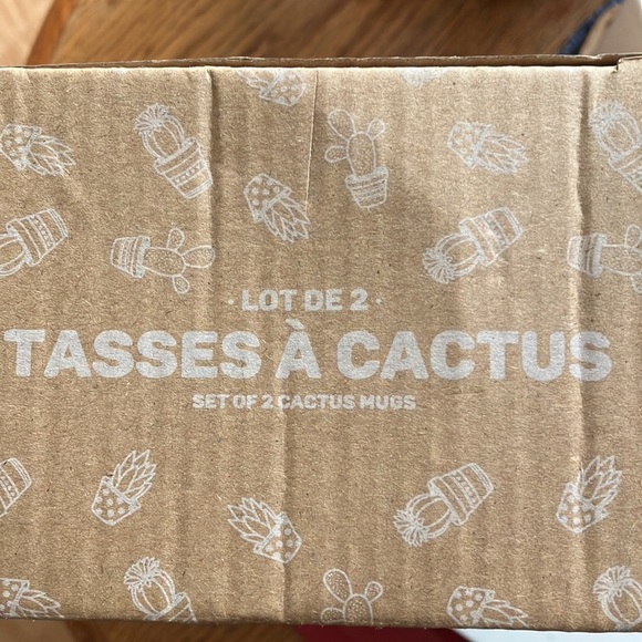 Coffee mug set by  10 Strawberry street ceramic gardener cactus - Picture 4 of 5